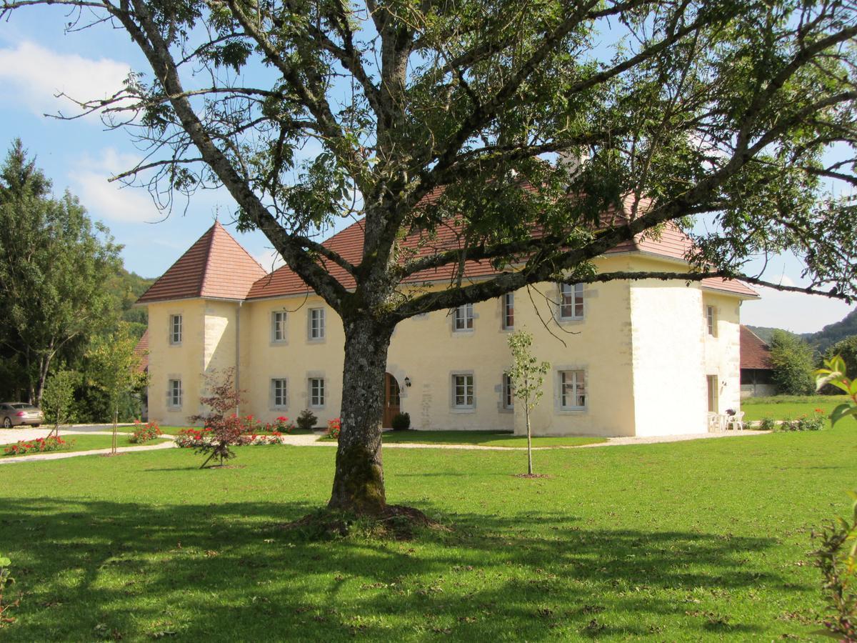 Le Relais Des Deux Tours Bed & Breakfast Bremondans Exterior photo
